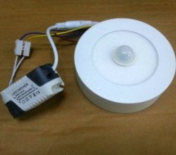 LED panel nadgradni sa senzorom pokreta 6W LED panel nadgradni sa senzorom pokreta 6W