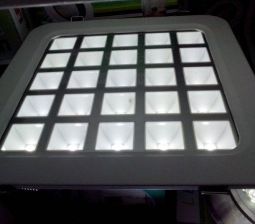 LED panel kockasti 25W