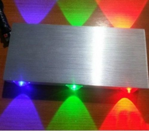 Zidna LED RGB lampa 6W