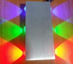 Zidna LED RGB lampa 6W
